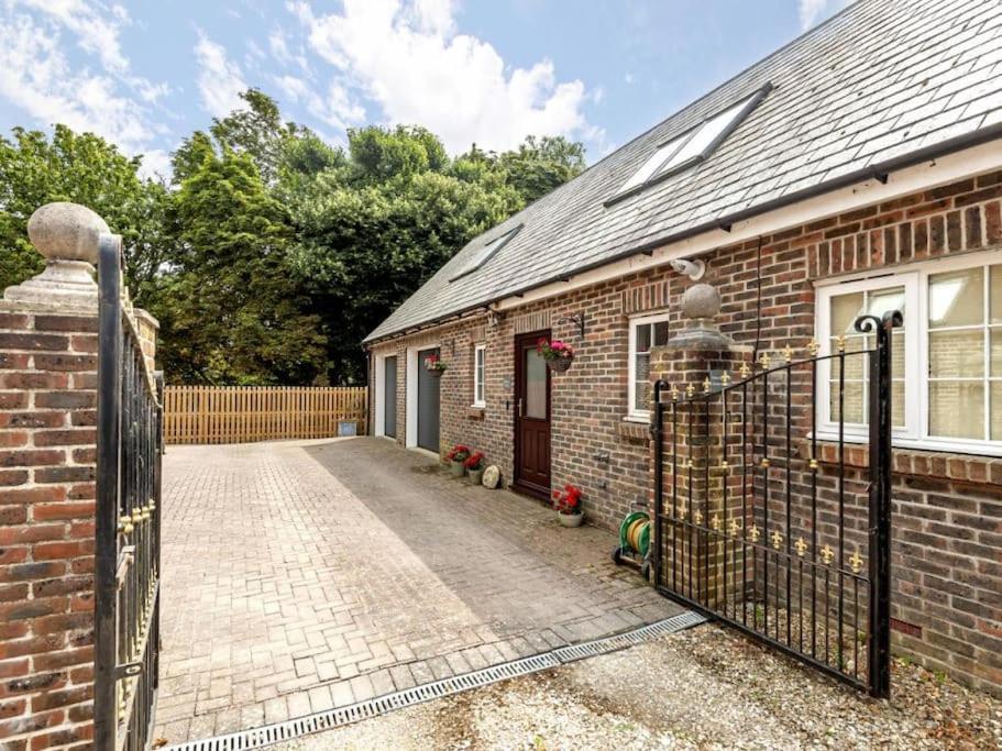 Large Coastal Cottage, Private Indoor Pool, Hut Tub, Sauna And Steam Pod Weymouth Dış mekan fotoğraf